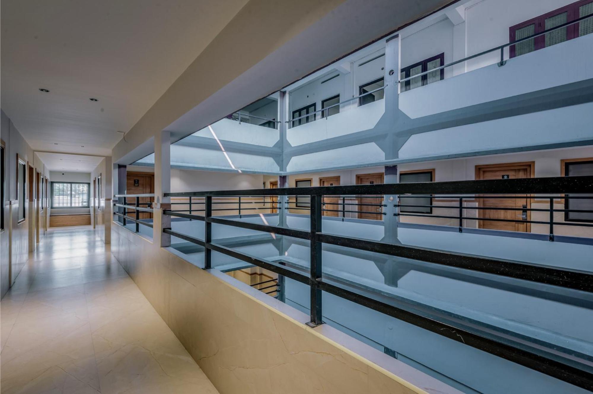 Hotel Beverly Plaza Calicut Exterior foto