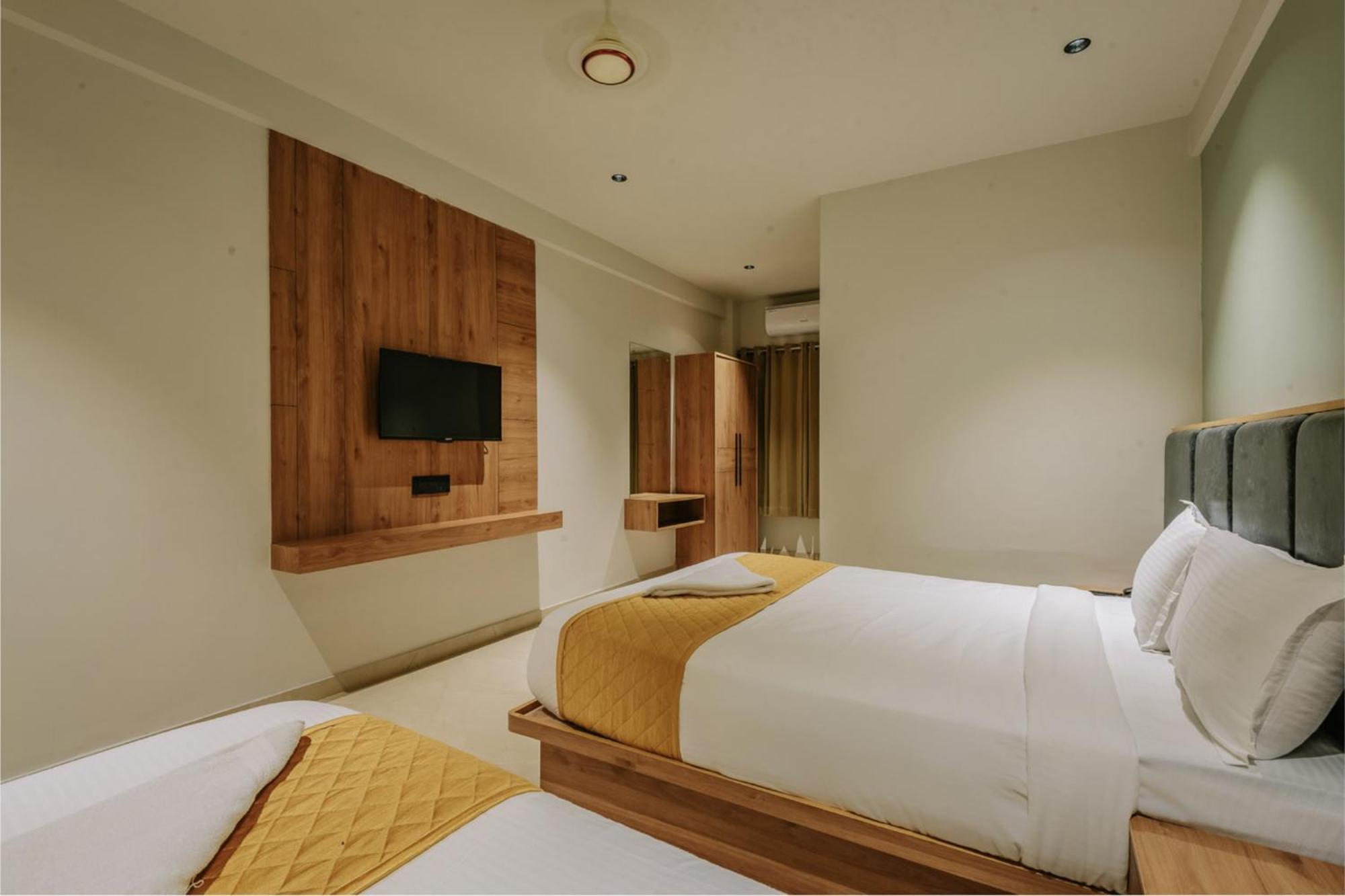 Hotel Beverly Plaza Calicut Exterior foto