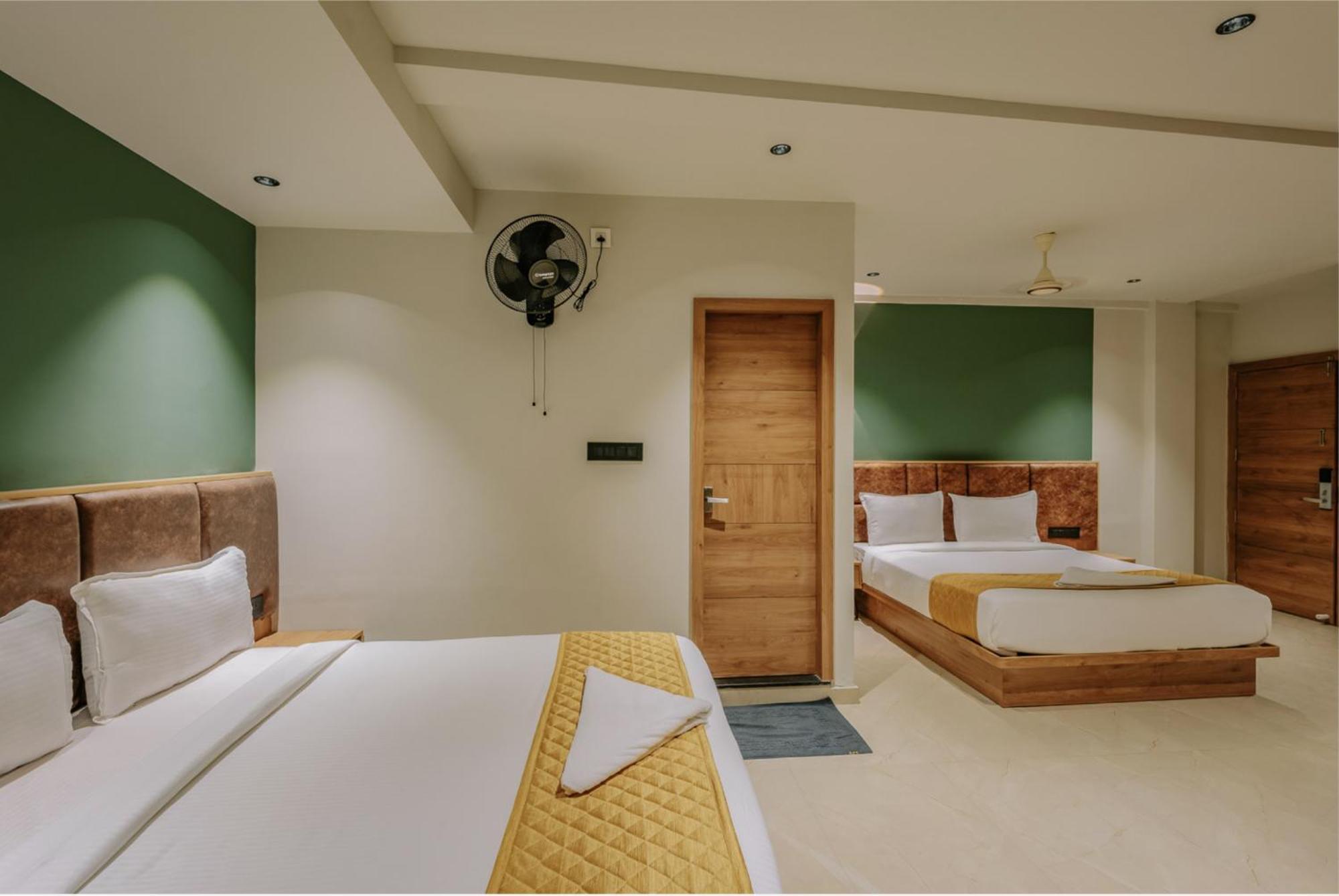 Hotel Beverly Plaza Calicut Exterior foto