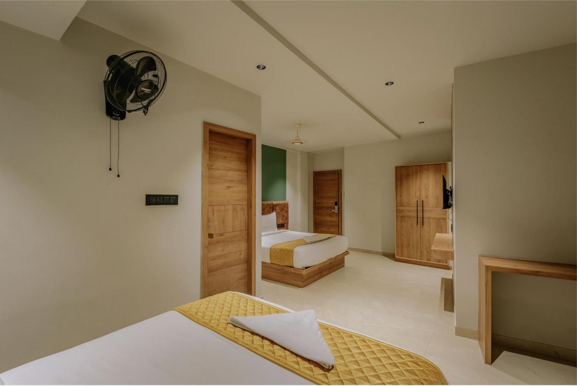 Hotel Beverly Plaza Calicut Exterior foto
